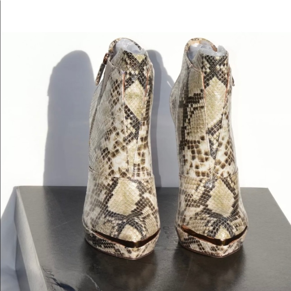 NWB Herve Leger Mercer Bootie Anaconda PRINT 9M Orig$960 - Picture 4 of 8